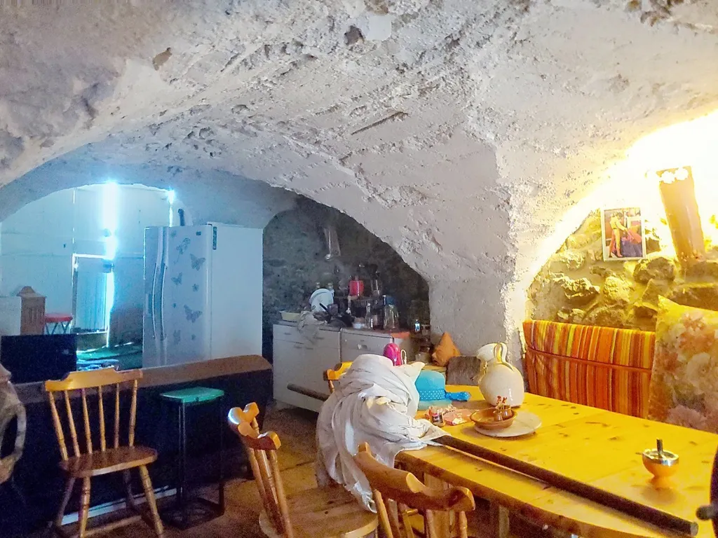 Rooms - Village House with Garden in Graissessac