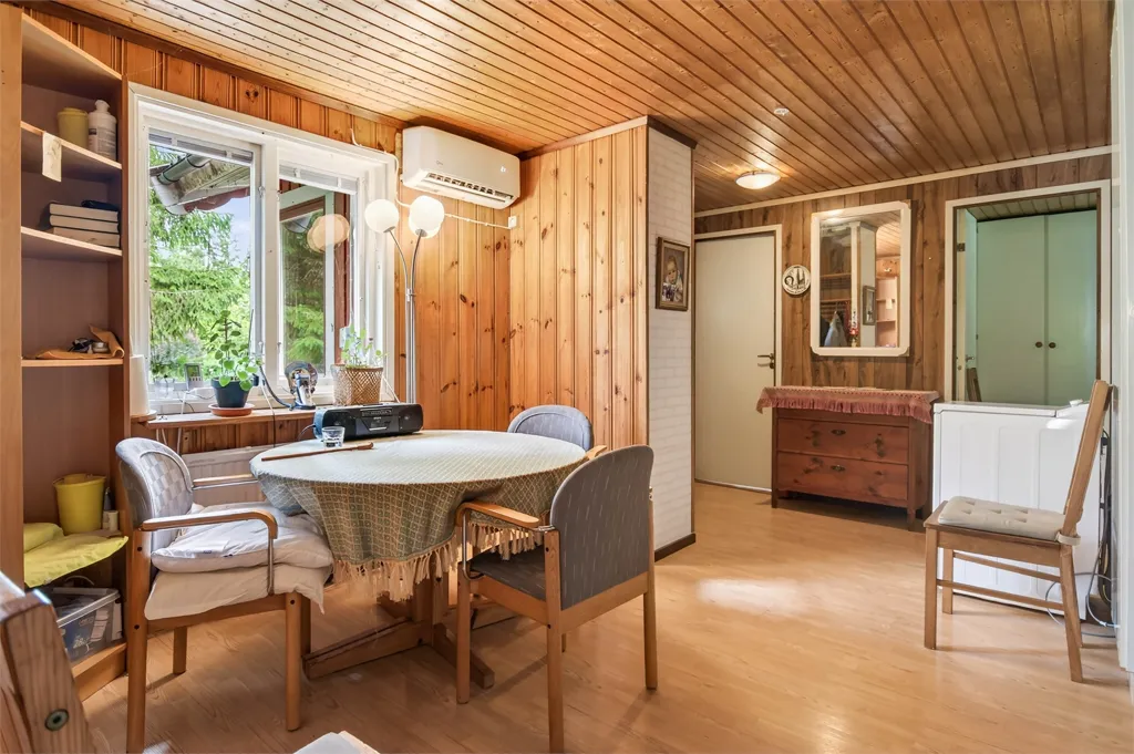 Salle à manger - Corner Plot Holiday Home in Kvegerö