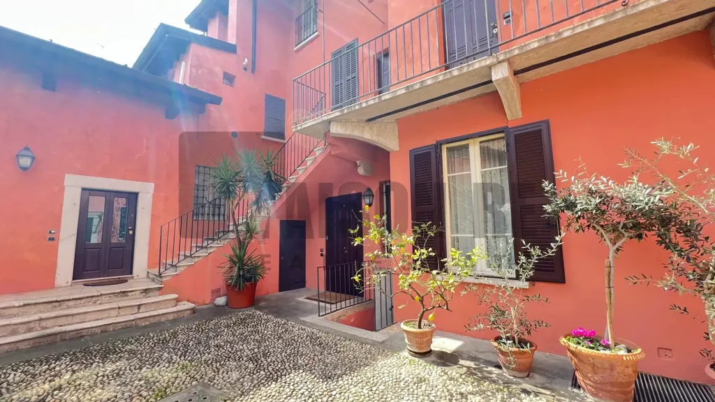 Jardin - Historic Apartment with Terraces in Brescia