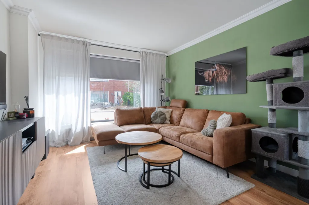 Séjour - Modernised Semi-detached House with Garden in Almelo