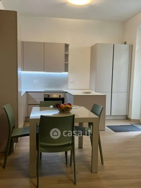 Söögituba - Modern Flat with Lake View in Como
