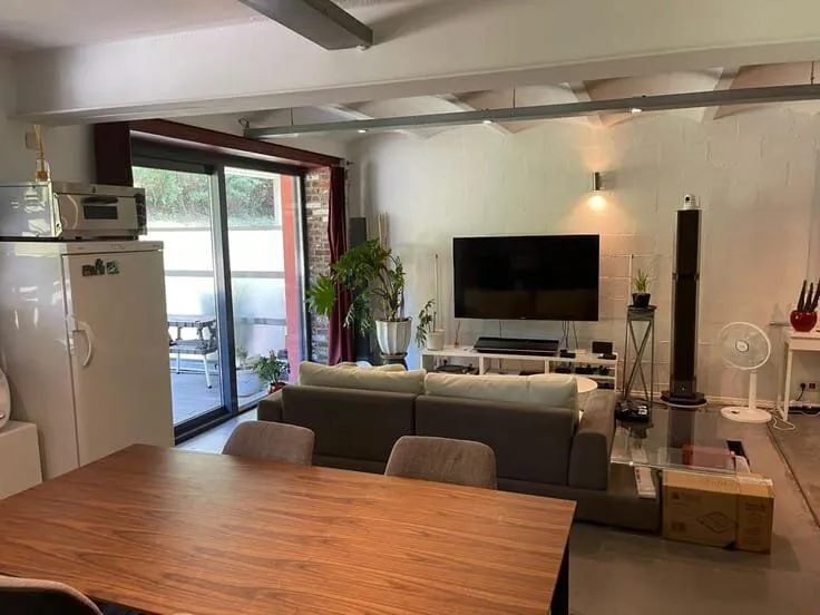 Salle à manger - Loft avec terrasse sud dans bâtiment semi-indépendant
