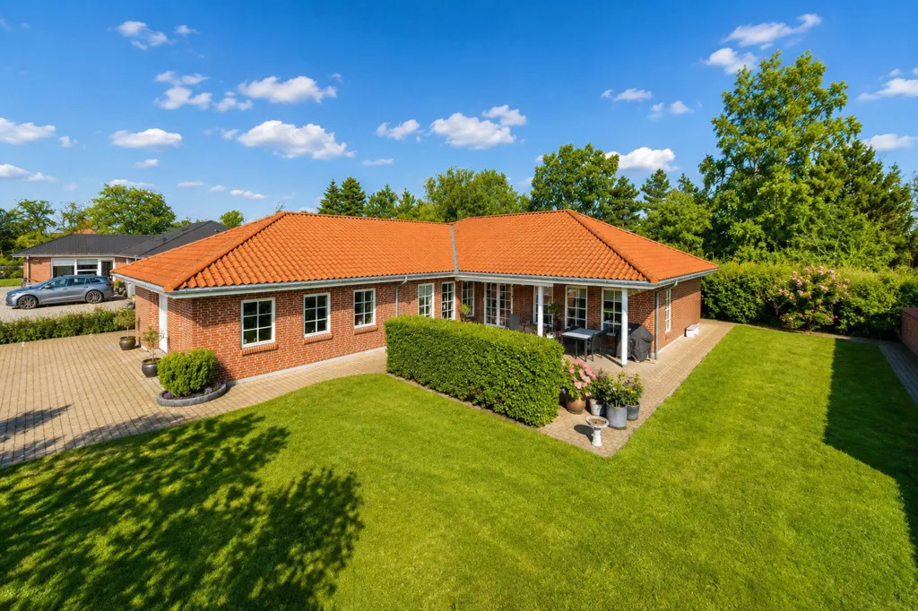 Vue aérienne - Brick Villa near Forest in Hjallerup