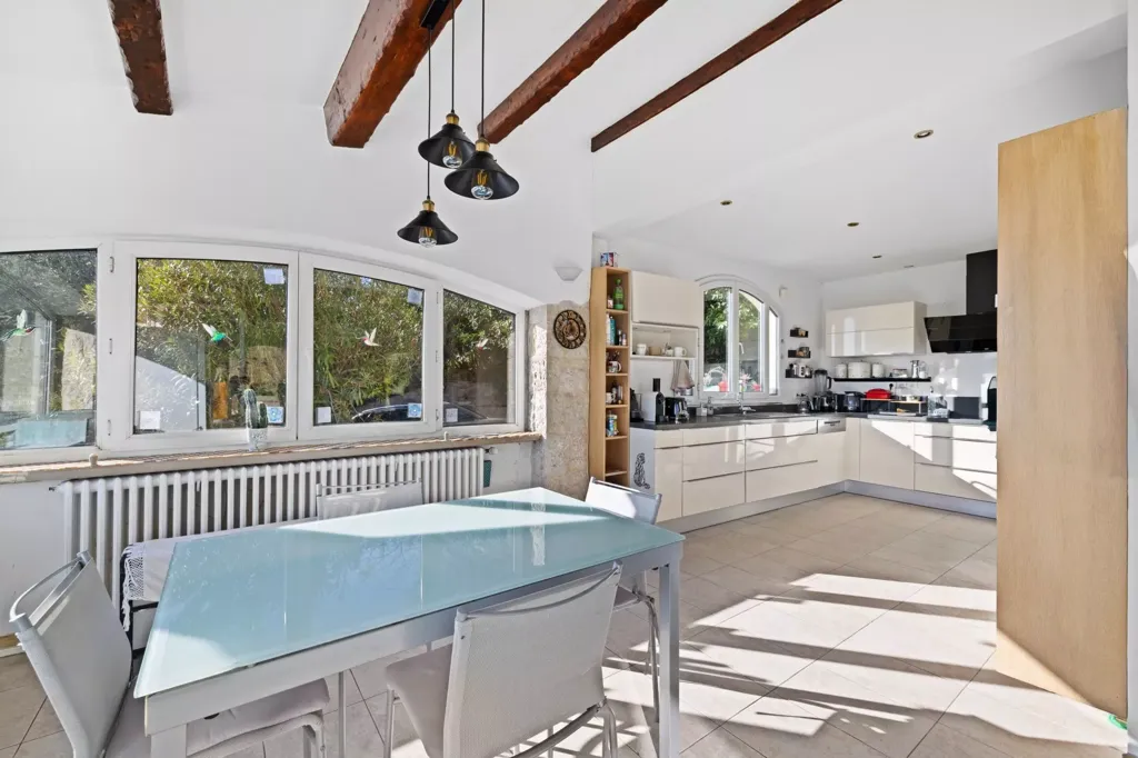 Cuisine - Villa avec Vue Panoramique sur la Méditerranée à Vence