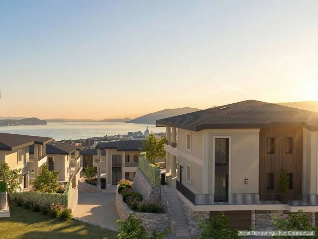 Exterior - Luxury Villa with Lake View in Verbania