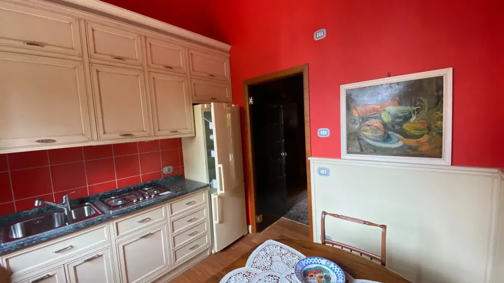 Cuisine - Architecturally Unique Ground Floor Apartment in Piacenza