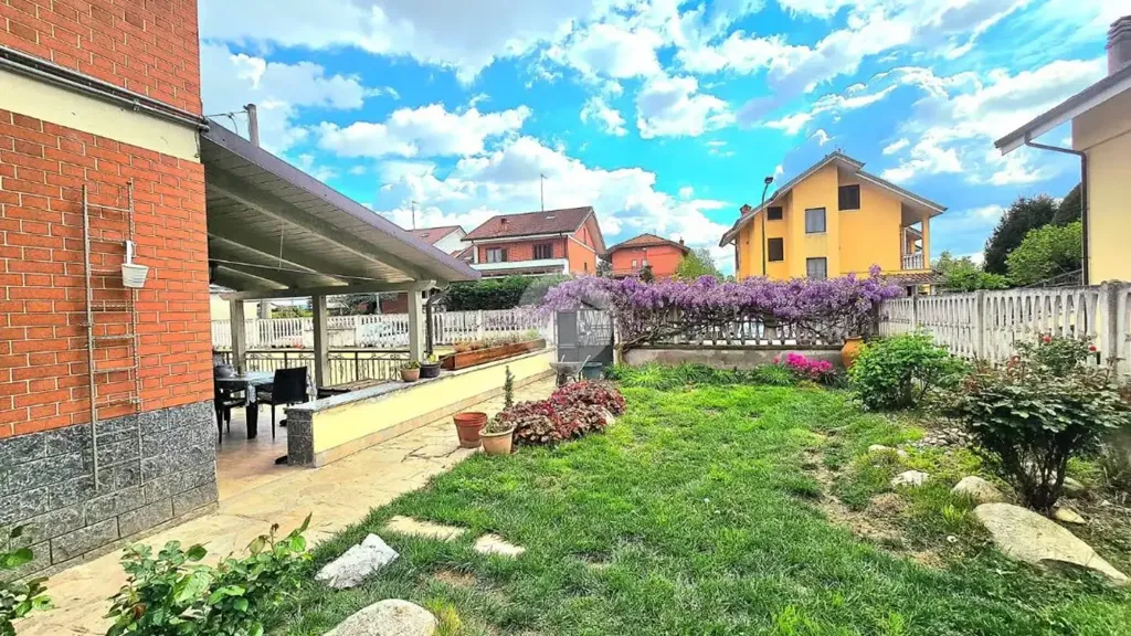 Jardin - Rustic Villa with Private Garden in San Benigno Canavese