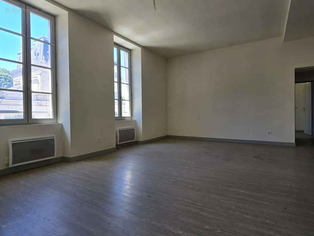 Stanze - Duplex with West Exposure in City Centre