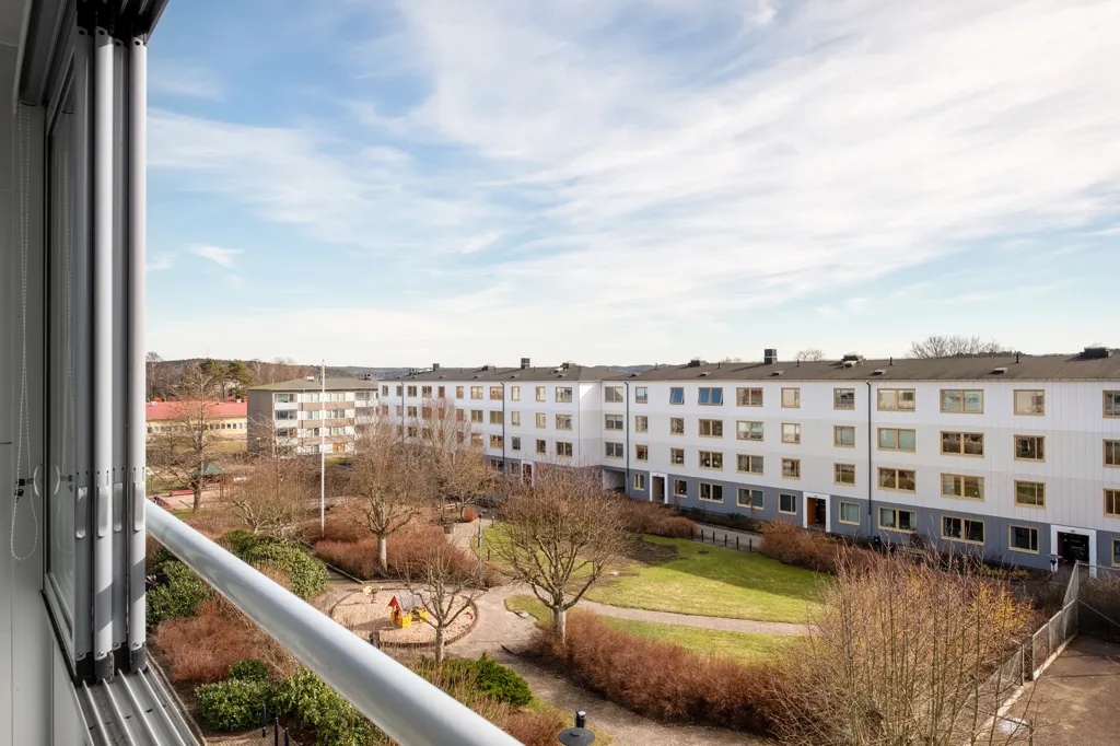 Balcon - Modernised Apartment with Balcony in Central Kungälv