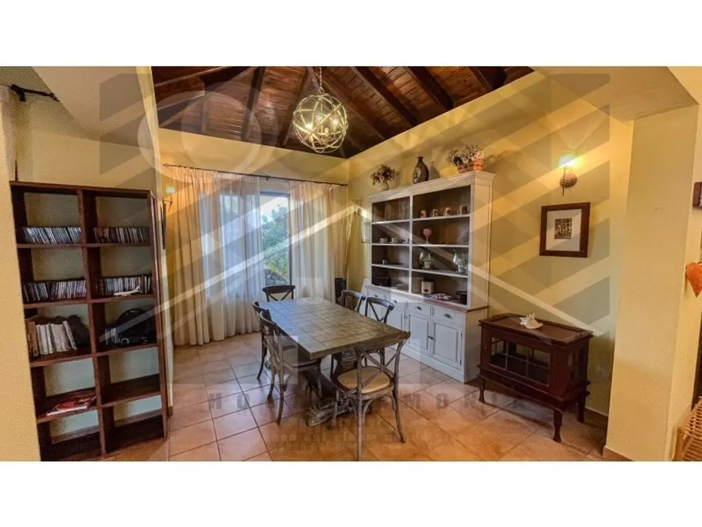 Söögituba - Luxury Villa with Dual Pools in Lajares