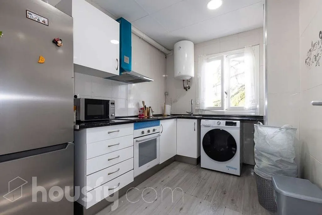 Kitchen - Apartment with Balcony in Santa Bàrbara