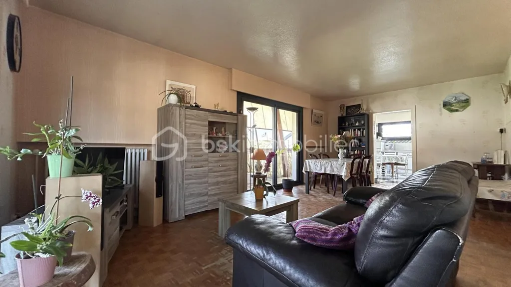 Séjour - Maison Familiale avec Studio à Échirolles