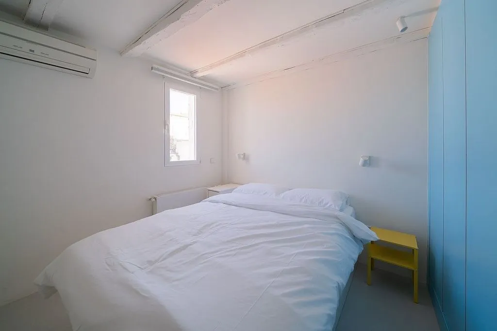 Bedrooms - Furnished Flat with Historic Charm in Madrid
