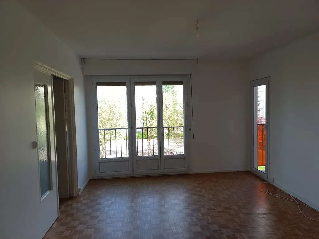 Toad - Secure Apartment with Balcony in Lyon