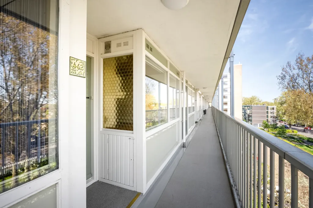 Balcon - Corner Apartment with Green Views in Haarlem
