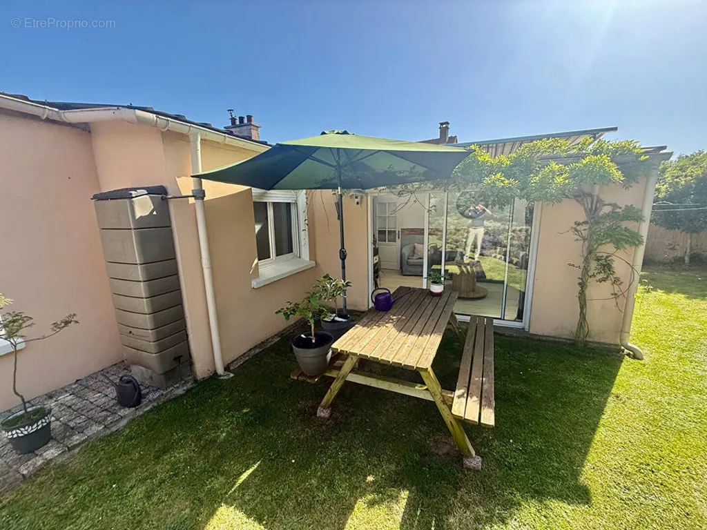 6-toaline maja asukohas Wimereux