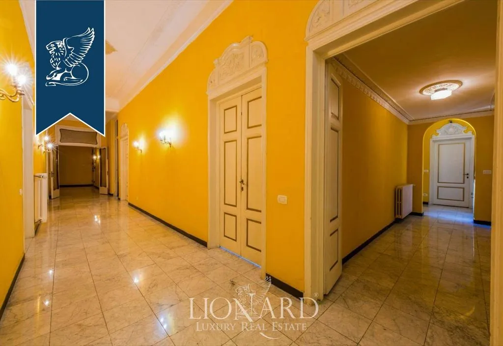 Esik - Luxury Flat with Balcony in Florence