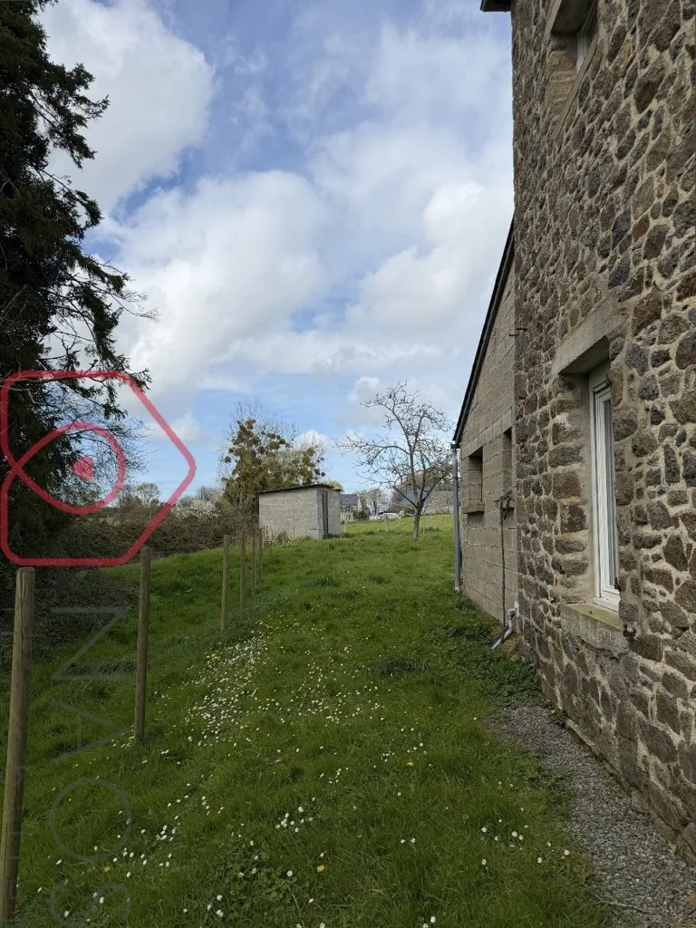 Giardino - Stone House with Garden in Miniac-Morvan
