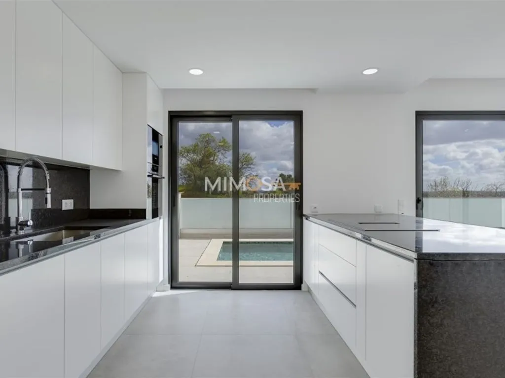 Köök - Contemporary Villa with Pool in Mexilhoeira Grande