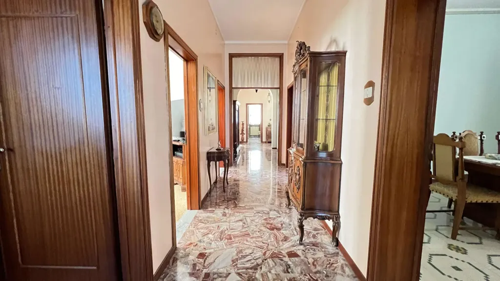 hallway_entrance