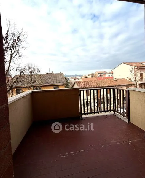 Balcone - Bright Apartment with Balcony in Asti