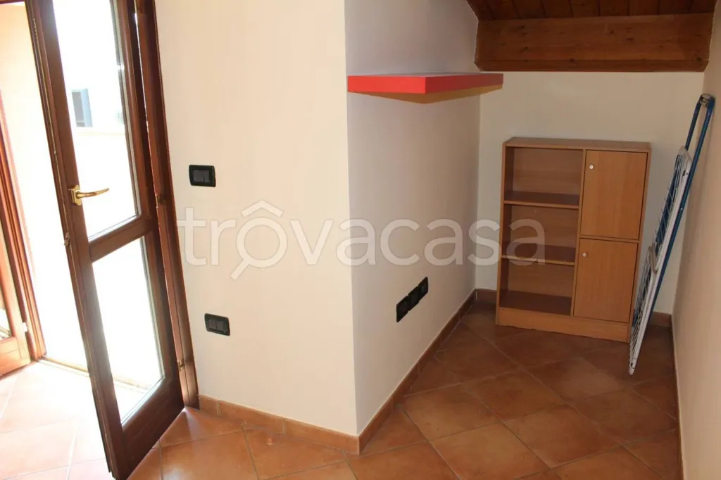 Pièces - Mansard Apartment with Terrazzo in Lugo