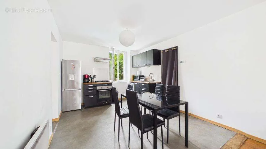 Cuisine - Appartement Meublé au Cœur de la Moutonnerie à Nantes