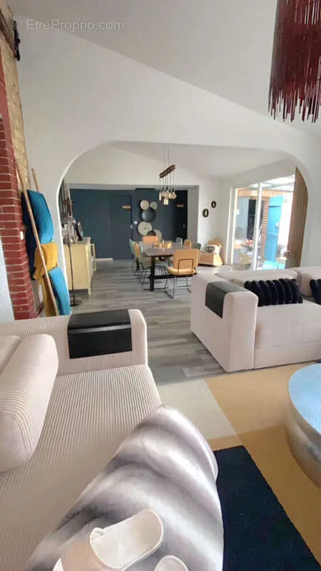 Maison 6 pièces à Cleon