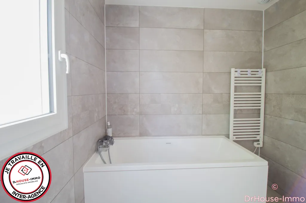 Salles de bain - Maison Contemporaine avec Vue sur les Champs à Beynes