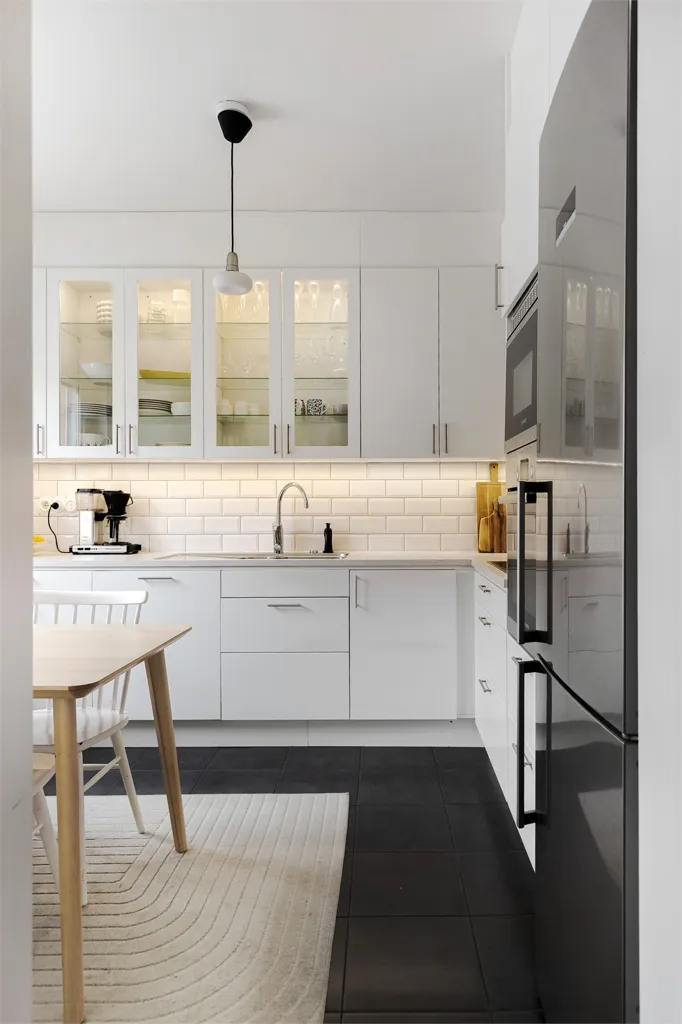 Cuisine - Apartment with Balcony on Sveaplan, Eskilstuna