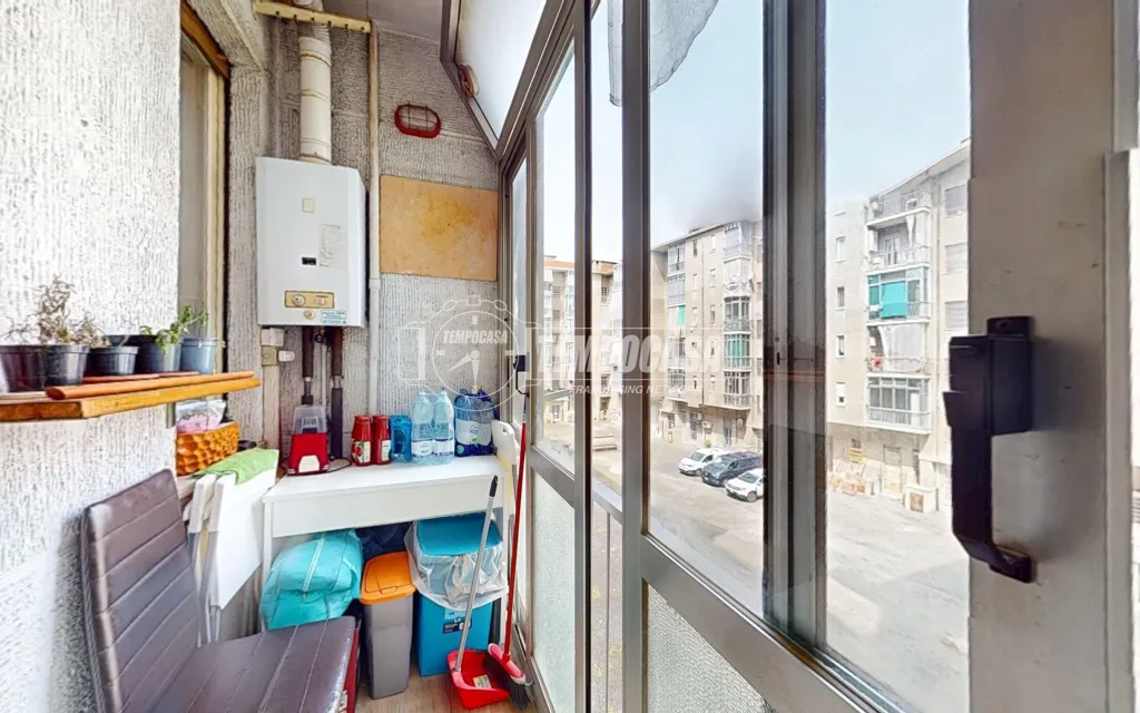 Balcon - Rearranged Triplex with Balconies in Settimo Torinese