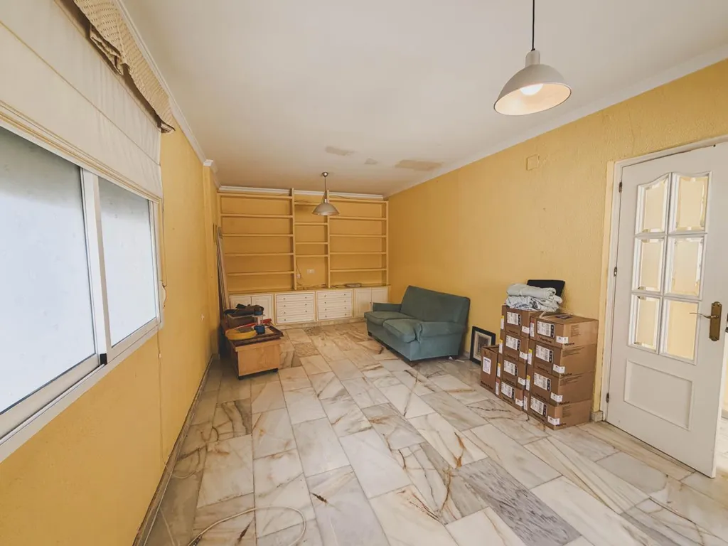 Living Room - Corner Chalet with Terrace in San José - Varela