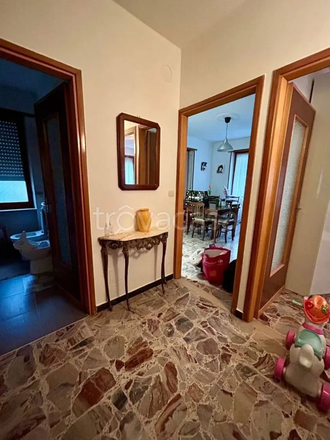 Esik - Rustic House with Garden in Cantoira