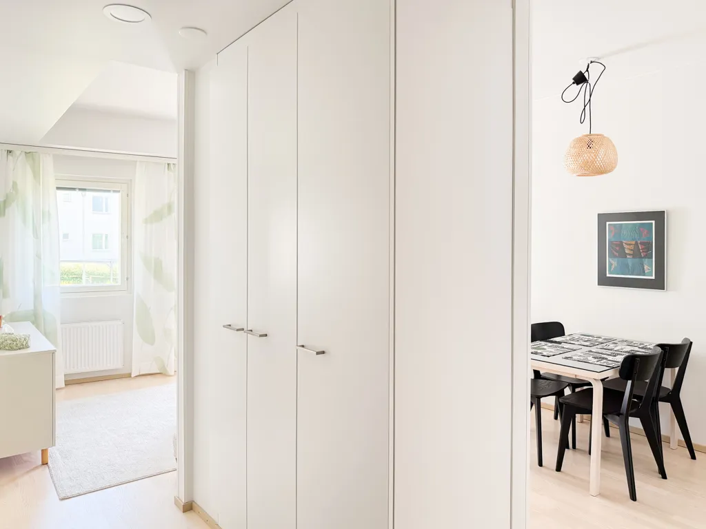 Söögituba - Modern Flat with Lake View in Lahti