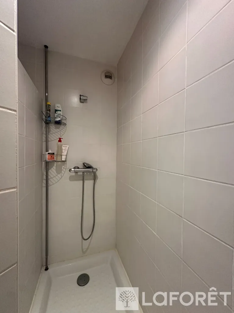 Bagni - Ground Floor Apartment with Terrace in Saint-Point-Lac