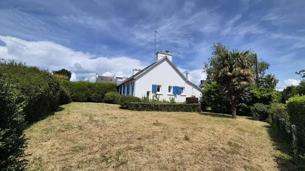 Jardin - Maison à Rénover au Bourg de Clohars