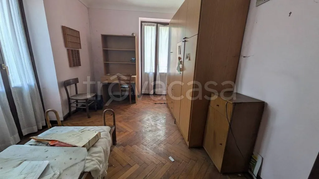 Chambres - Rustic Villa to Renovate in Roccavione