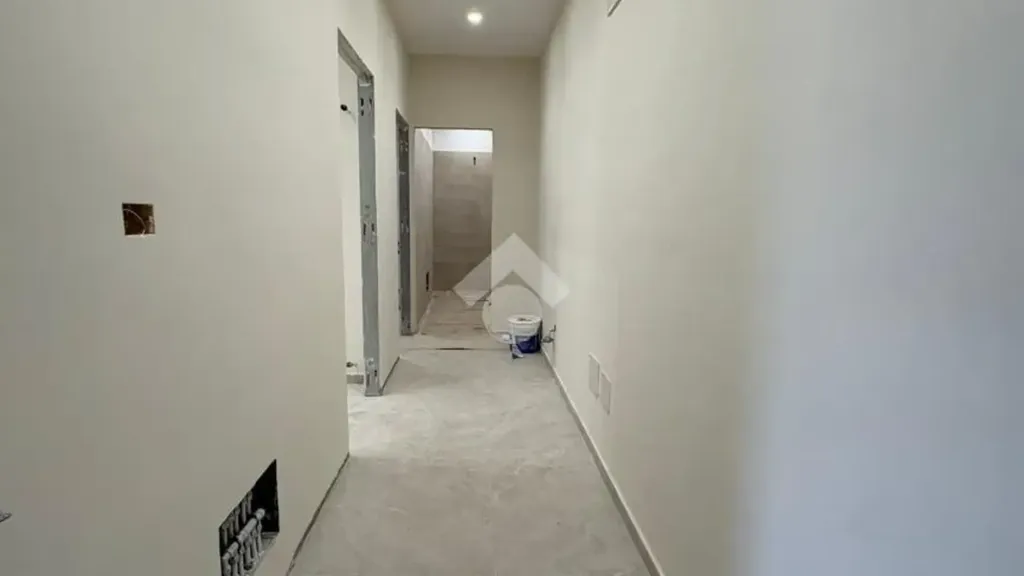 hallway_entrance