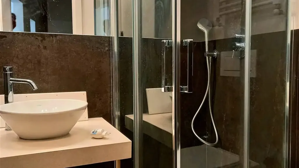 Vannitoad - Characterful Flat with Balcony in Florence