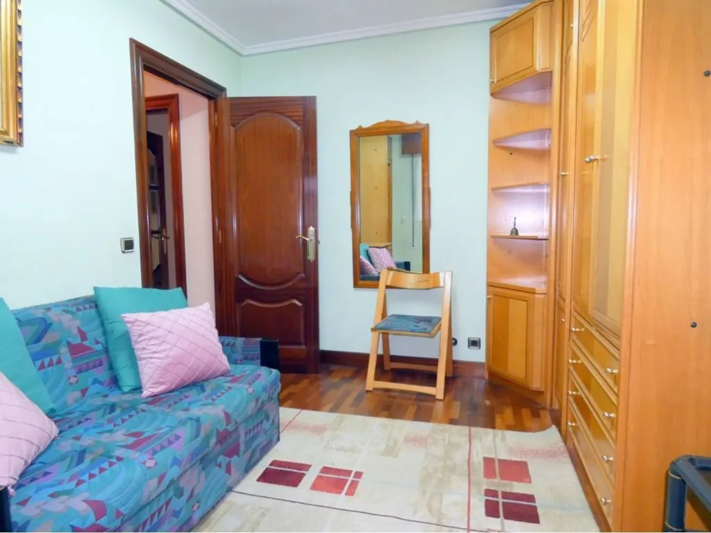 Elutuba - Flat with Garage in Calle de Karmelo