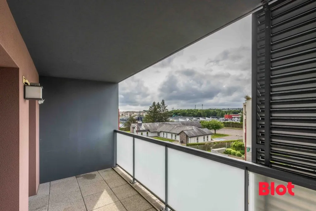 Rõdu - 3-Bed Flat with South-Facing Terrace in Cesson-Sévigné