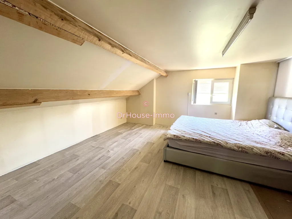 Pièces - Ensemble Immobilier avec Deux Habitations à Châlette-sur-Loing