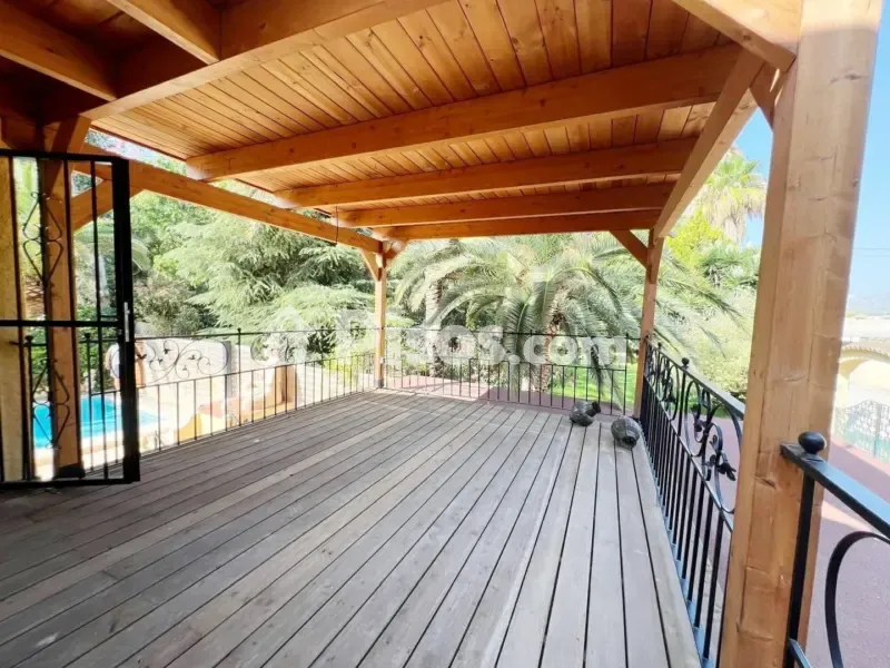 Terrasse - Maison 4 pièces à ES