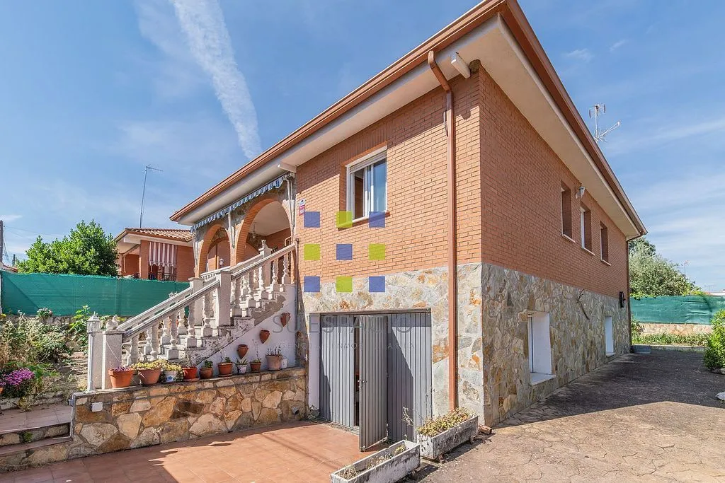 Exterior - Chalet with Pool in Méntrida