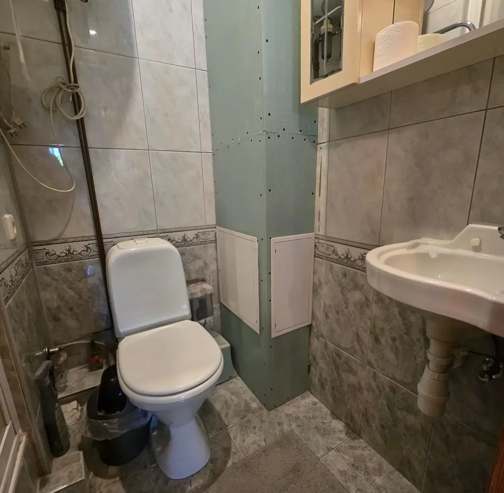 Salles de bain - 4-Bedroom Apartment with Balcony in Klaipėda