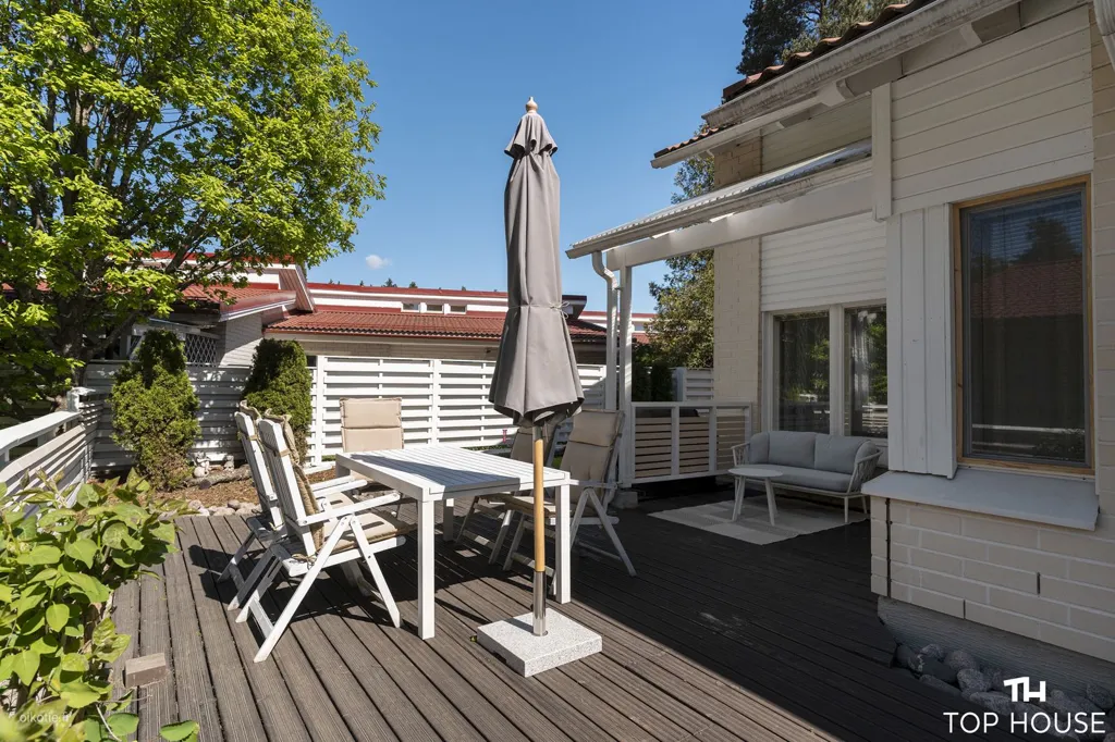 Terrazza - Spacious Apartment with Garden in Tikkurila, Vantaa