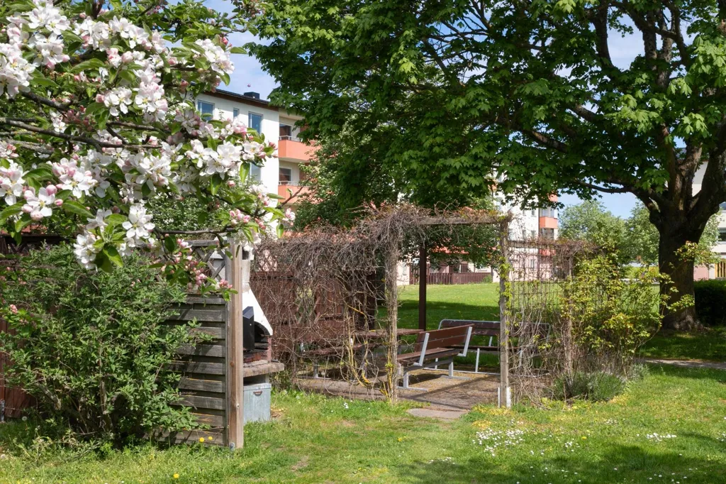 Jardin - 3-Room Flat with Balcony in Stockholm