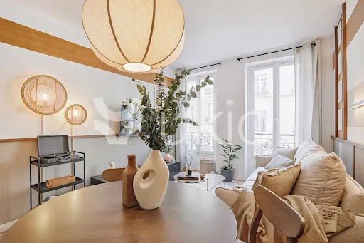 Séjour - Appartement Meublé avec Ascenseur à Paris 6ᵉ