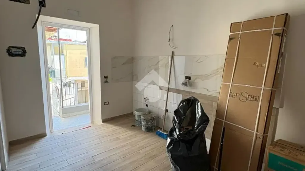 Esik - Modernised Studio with Balcony in Afragola