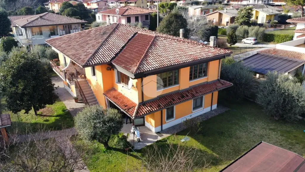 Õhuvaade - Villa with Pool in Puegnago Sul Garda